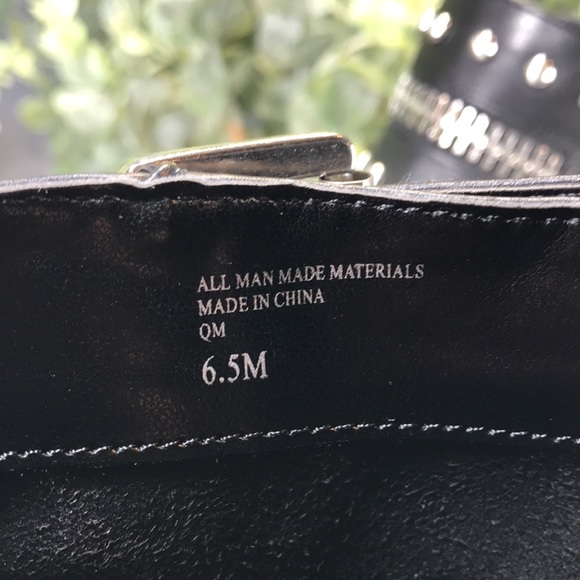 Charles by Charles David Thief Black Silver Studded Ankle Zip Booties WMS 6.5M - Picture 9 of 15